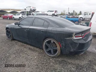 2020 Dodge Charger SXT z VIN 2C3CDXBG6LH160828, wystawiony jako IAAI lot #42007663 z przebiegiem 136 015 mil mil oraz . Historia ofert i sprzedaży dostępna na DreamBid. Obrazek 3.