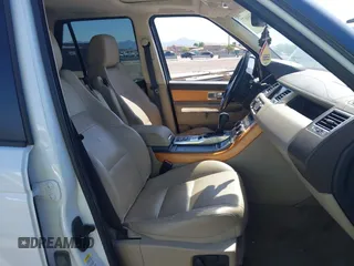 2013 Land Rover Range Rover Sport HSE with VIN SALSF2D48DA784484, listed as a IAAI auction lot 42300677 with 175,993 mi miles and . Bid and sale history available at DreamBid. Image 5.
