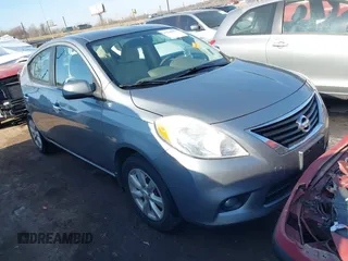 2012 Nissan Versa SV with VIN 3N1CN7AP9CL931142, listed as a IAAI auction lot 41230095 with 88,992 mi miles. Bid and sale history available at carsss.com. Image 1.