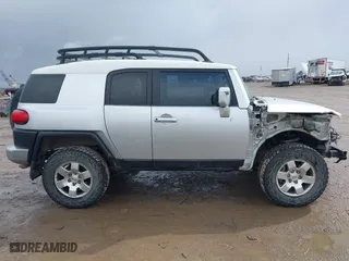 2007 Toyota FJ Cruiser with VIN JTEBU11FX70056992, listed as a IAAI auction lot 41814520 with 162,583 mi miles. Bid and sale history available at carsss.com. Image 14.