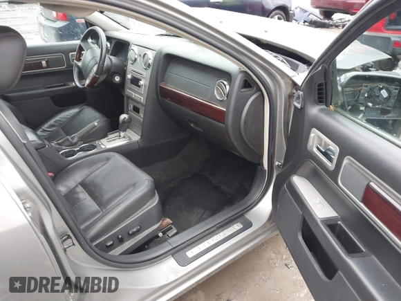 2009 Lincoln MKZ with VIN 3LNHM26T99R605048, listed as a IAAI auction lot 41459816 with 95,348 mi miles and . Bid and sale history available at DreamBid. Image 5.