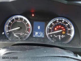 2016 Toyota Highlander LE with VIN 5TDBKRFH6GS356142, listed as a IAAI auction lot 41553963 with 114,647 mi miles. Bid and sale history available at carsss.com. Image 7.