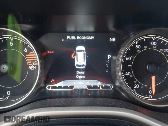 2017 Jeep Cherokee Limited with VIN 1C4PJLDB6HW526697, listed as a IAAI auction lot 42760984 with 191,897 mi miles and . Bid and sale history available at DreamBid. Image 7.
