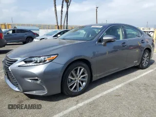 2016 Lexus ES 300h z VIN JTHBW1GG8G2111358, wystawiony jako Copart lot #52920185 z przebiegiem 28 475 mil mil oraz Szkoda całkowita • Salvage title. Historia ofert i sprzedaży dostępna na DreamBid. Obrazek 1.