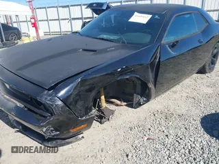 2014 Dodge Challenger R/T Plus z VIN 2C3CDYBT2EH274265, wystawiony jako IAAI lot #41845052 z przebiegiem 120 290 mil mil oraz . Historia ofert i sprzedaży dostępna na DreamBid. Obrazek 6.