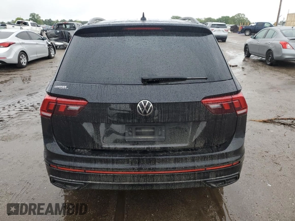 2022 Volkswagen Tiguan SE R-Line Black with VIN 3VVCB7AX9NM054396, listed as a Copart auction lot 52229505 with 30,231 mi miles and Non repairable. Bid and sale history available at DreamBid. Image 6.