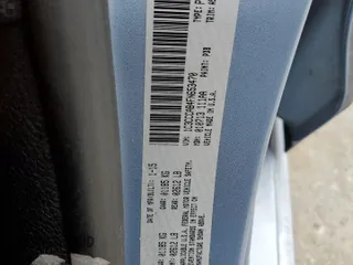 2015 Chrysler 200 Limited z VIN 1C3CCCAB4FN653470, wystawiony jako Copart lot #52083295 z przebiegiem 175 870 mil mil oraz Szkoda całkowita • Salvage title. Historia ofert i sprzedaży dostępna na DreamBid. Obrazek 12.