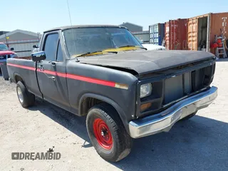 1984 Ford F-150 с VIN 1FTCF15G2EKA85474, выставлен на аукционе IAAI как лот 41722201 с пробегом 80 978 миль миль и . История ставок и продаж доступна на DreamBid. Изображение 1.