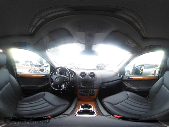 2008 Mercedes-Benz M 350 z VIN 4JGBB86E68A362923, wystawiony jako IAAI lot #42190609 z przebiegiem 131 792 mil mil oraz . Historia ofert i sprzedaży dostępna na DreamBid. Obrazek 19.