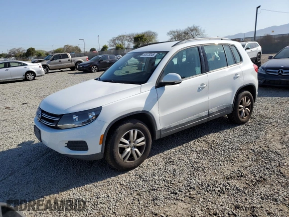 2017 Volkswagen Tiguan S z VIN WVGAV7AX6HK016340, wystawiony jako Copart lot #52073245 z przebiegiem 175 069 mil mil oraz Tytuł czysty. Historia ofert i sprzedaży dostępna na DreamBid. Obrazek 1.