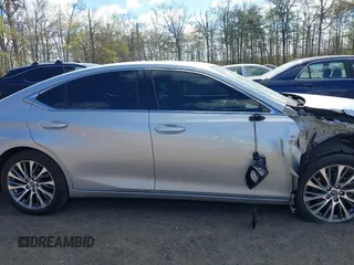 2019 Lexus ES 350 with VIN 58ABZ1B16KU043963, listed as a IAAI auction lot 42042302 with 67,412 mi miles and . Bid and sale history available at DreamBid. Image 13.