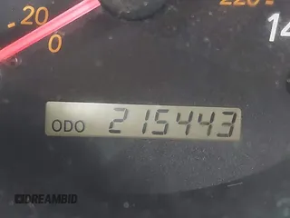2005 Toyota Highlander z VIN JTEEP21A050123515, wystawiony jako IAAI lot #42262337 z przebiegiem 215 443 mil mil oraz . Historia ofert i sprzedaży dostępna na DreamBid. Obrazek 16.