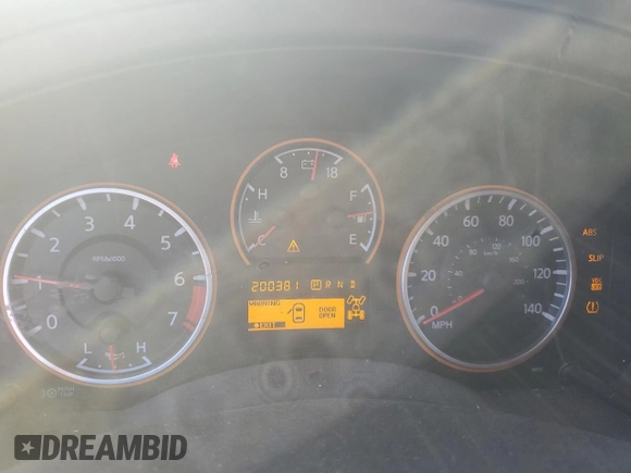 2008 Nissan Armada SE z VIN 5N1AA08C78N614666, wystawiony jako Copart lot #52644515 z przebiegiem 200 381 mil mil oraz Czysty tytuł • Clean title. Historia ofert i sprzedaży dostępna na DreamBid. Obrazek 9.