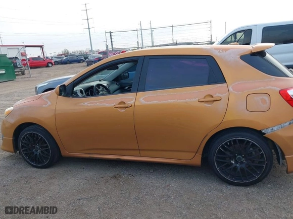2010 Toyota Matrix S with VIN 2T1KE4EE3AC039873, listed as a IAAI auction lot 41517447 with 97,833 mi miles. Bid and sale history available at carsss.com. Image 14.