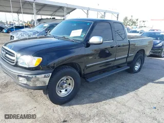 2000 Toyota Tundra SR5 with VIN 5TBRT3419YS030196, listed as a IAAI auction lot 41804327 with 205,895 mi miles. Bid and sale history available at carsss.com. Image 17.
