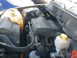 2008 Dodge 1500 ST с VIN 1D7HU16N28J121589, выставлен на аукционе IAAI как лот 41095564 с пробегом 169 639 миль миль и . История ставок и продаж доступна на DreamBid. Изображение 12.