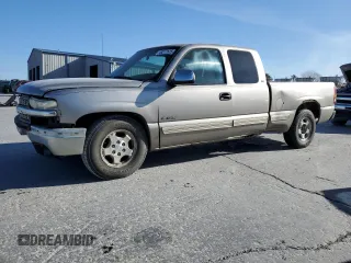 2000 Chevrolet Silverado 1500 LS with VIN 2GCEC19T3Y1219440, listed as a Copart auction lot 49277525 with 505,332 mi miles and Non Repairable. Bid and sale history available at carsss.com. Image 1.