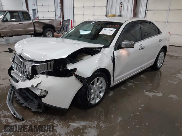 2011 Lincoln MKZ with VIN 3LNHL2GC9BR761467, listed as a IAAI auction lot 41939881 with 137,881 mi miles and . Bid and sale history available at DreamBid. Image 2.