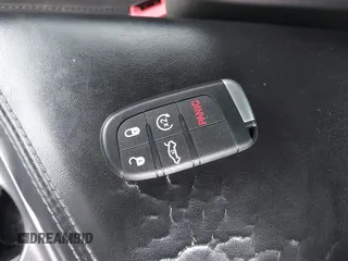 2017 Dodge Challenger R/T Plus с VIN 2C3CDZBT5HH651374, выставлен на аукционе IAAI как лот 41646819 с пробегом 143 476 миль миль и . История ставок и продаж доступна на DreamBid. Изображение 11.