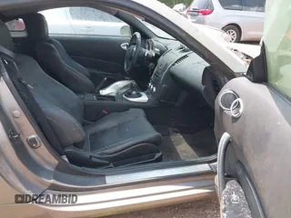 2008 Nissan 350Z Nismo z VIN JN1BZ34E88M753028, wystawiony jako IAAI lot #42410654 z przebiegiem 122 854 mil mil oraz . Historia ofert i sprzedaży dostępna na DreamBid. Obrazek 5.