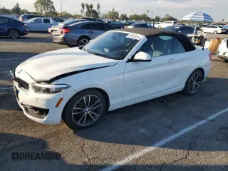 2020 BMW 2 Series 230i with VIN WBA2M7C05L7F00152, listed as a Copart auction lot 42153435 with 25,690 mi miles and Salvage Title. Bid and sale history available at carsss.com. Image 1.
