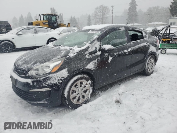 2017 Kia Rio LX z VIN KNADM4A31H6038610, wystawiony jako Copart lot #44973185 z przebiegiem 102 289 mil mil oraz Czysty tytuł • Clean title. Historia ofert i sprzedaży dostępna na DreamBid. Obrazek 1.