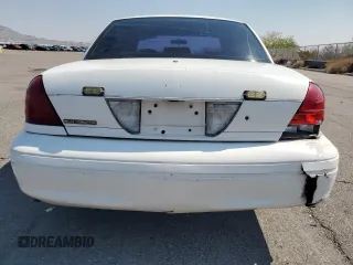 2001 Ford Crown Victoria Police Police Interceptor with VIN 2FAFP71W01X185449, listed as a Copart auction lot 70462294 with 163,830 mi miles and Salvage Title. Bid and sale history available at carsss.com. Image 6.