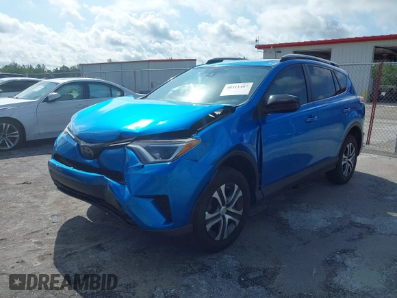 2017 Toyota RAV4 LE z VIN JTMZFREV4HJ112174, wystawiony jako IAAI lot #40311487 z przebiegiem 94 082 mil mil oraz . Historia ofert i sprzedaży dostępna na DreamBid. Obrazek 17.