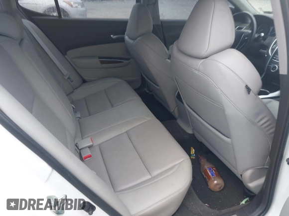 2015 Acura TLX Technology z VIN 19UUB2F57FA022382, wystawiony jako IAAI lot #42340632 z przebiegiem 92 529 mil mil oraz . Historia ofert i sprzedaży dostępna na DreamBid. Obrazek 8.