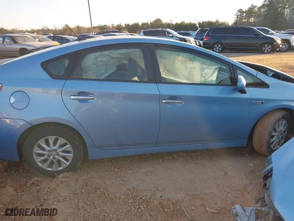 2014 Toyota Prius Plug-In with VIN JTDKN3DP0E3054939, listed as a IAAI auction lot 41278454 with 117,407 mi miles. Bid and sale history available at carsss.com. Image 13.