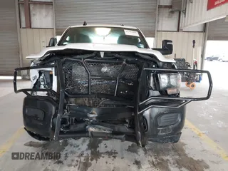2023 Ram 2500 Tradesman z VIN 3C6UR5HJ0PG610057, wystawiony jako IAAI lot #42385008 z przebiegiem 21 105 mil mil oraz . Historia ofert i sprzedaży dostępna na DreamBid. Obrazek 12.
