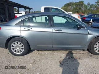 2010 Chrysler Sebring Touring with VIN 1C3CC4FB6AN123766, listed as a IAAI auction lot 41924734 with 183,279 mi miles. Bid and sale history available at carsss.com. Image 12.