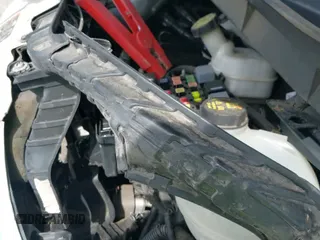 2016 Ford Transit Cargo с VIN 1FTYE1CM1GKA29370, выставлен на аукционе IAAI как лот 42177908 с пробегом 155 718 миль миль и . История ставок и продаж доступна на DreamBid. Изображение 21.