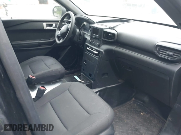 2021 Ford Police Interceptor Utility z VIN 1FM5K8AB7MGA43175, wystawiony jako IAAI lot #42322326 z przebiegiem Nie podano mil oraz . Historia ofert i sprzedaży dostępna na DreamBid. Obrazek 5.