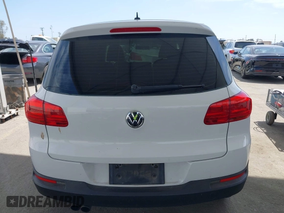 2014 Volkswagen Tiguan SEL with VIN WVGAV3AX0EW524669, listed as a IAAI auction lot 42289003 with 94,513 mi miles and . Bid and sale history available at DreamBid. Image 17.