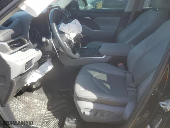 2021 Toyota Highlander XLE with VIN 5TDGZRAH7MS048515, listed as a Copart auction lot 47862005 with 88,618 mi miles and Salvage Title. Bid and sale history available at carsss.com. Image 7.