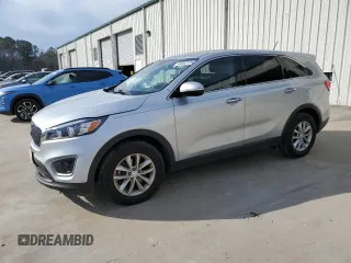 2018 Kia Sorento L with VIN 5XYPG4A38JG425164, listed as a Copart auction lot 46883105 with 97,627 mi miles and Salvage Title. Bid and sale history available at carsss.com. Image 1.
