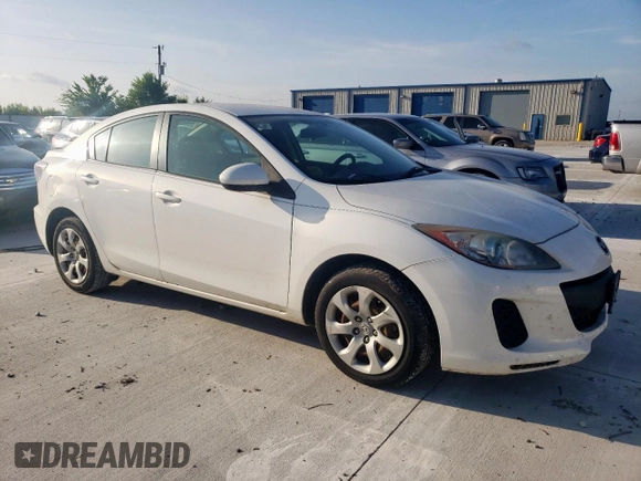 2013 Mazda 3 i Sport z VIN JM1BL1U74D1750112, wystawiony jako Copart lot #59871995 z przebiegiem 93 129 mil mil oraz Szkoda całkowita • Salvage title. Historia ofert i sprzedaży dostępna na DreamBid. Obrazek 4.
