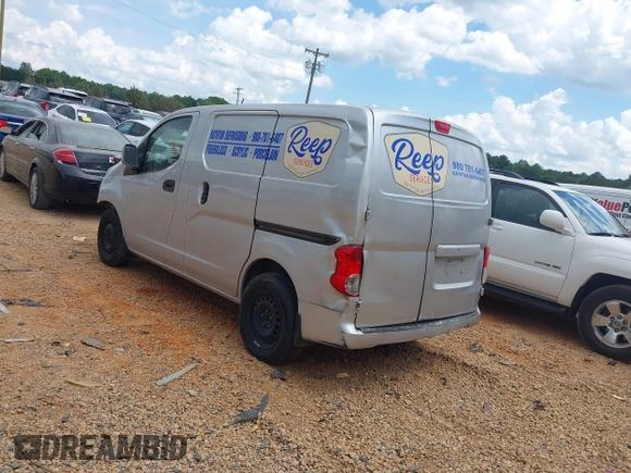 2015 Nissan NV200 SV with VIN 3N6CM0KNXFK706756, listed as a IAAI auction lot 42173135 with 246,868 mi miles. Bid and sale history available at carsss.com. Image 3.
