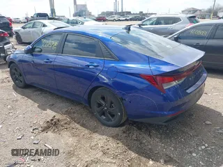 2021 Hyundai Elantra SEL z VIN 5NPLM4AG7MH045336, wystawiony jako IAAI lot #42016788 z przebiegiem 81 401 mil mil oraz . Historia ofert i sprzedaży dostępna na DreamBid. Obrazek 3.