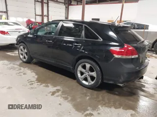 2010 Toyota Venza with VIN 4T3ZK3BB2AU025903, listed as a IAAI auction lot 41850784 with 176,930 mi miles. Bid and sale history available at carsss.com. Image 3.