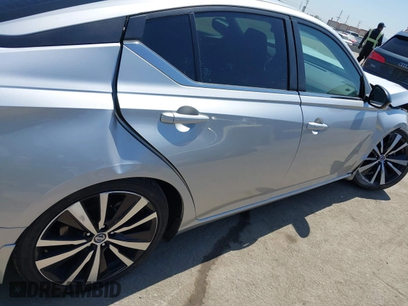 2022 Nissan Altima SR with VIN 1N4BL4CV5NN340131, listed as a IAAI auction lot 42002494 with 12,311 mi miles and . Bid and sale history available at DreamBid. Image 19.