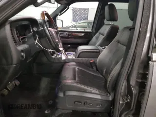2017 Lincoln Navigator Reserve z VIN 5LMJJ3LT3HEL02544, wystawiony jako Copart lot #59875255 z przebiegiem 123 720 mil mil oraz Szkoda całkowita • Salvage title. Historia ofert i sprzedaży dostępna na DreamBid. Obrazek 7.