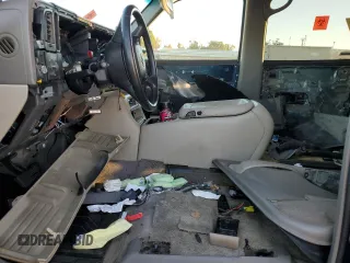 2001 Chevrolet Suburban LT with VIN 3GNEC16T51G164191, listed as a Copart auction lot 79282974 with 0 mi miles and Salvage Title. Bid and sale history available at carsss.com. Image 7.