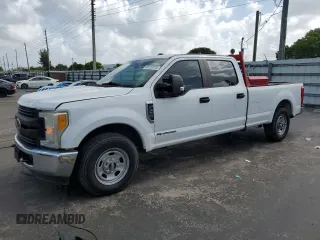 2017 Ford F-350 XL z VIN 1FT7W3AT1HED72517, wystawiony jako Copart lot #66123775 z przebiegiem 72 726 mil mil oraz Czysty tytuł • Clean title. Historia ofert i sprzedaży dostępna na DreamBid. Obrazek 1.