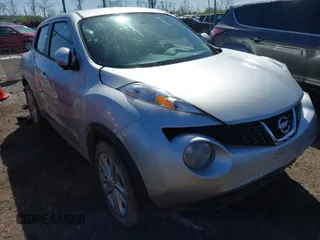 2014 Nissan Juke SL with VIN JN8AF5MVXET358643, listed as a IAAI auction lot 41990136 with 1 mi miles. Bid and sale history available at carsss.com. Image 1.