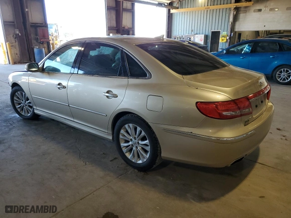 2011 Hyundai Azera GLS with VIN KMHFC4DD3BA533068, listed as a Copart auction lot 81233384 with 0 mi miles and Salvage Title. Bid and sale history available at carsss.com. Image 2.
