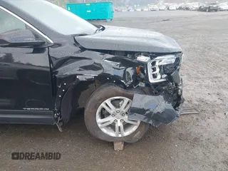 2024 GMC Terrain SLE z VIN 3GKALTEG1RL336389, wystawiony jako IAAI lot #42303629 z przebiegiem 18 588 mil mil oraz . Historia ofert i sprzedaży dostępna na DreamBid. Obrazek 6.