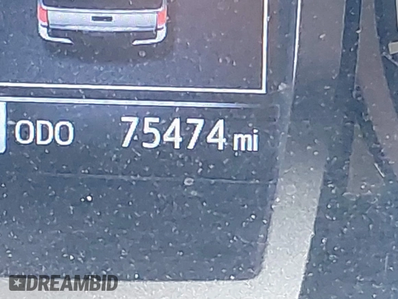 2017 Toyota Tacoma SR5 z VIN 3TMCZ5AN1HM062459, wystawiony jako IAAI lot #42138261 z przebiegiem 75 474 mil mil oraz . Historia ofert i sprzedaży dostępna na DreamBid. Obrazek 16.