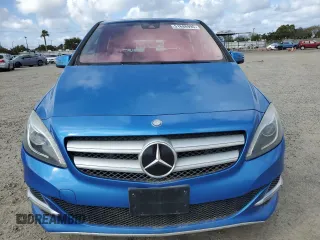 2015 Mercedes-Benz B with VIN WDDVP9AB1FJ004895, listed as a Copart auction lot 51688995 with Not Provided miles and Salvage Title. Bid and sale history available at carsss.com. Image 5.